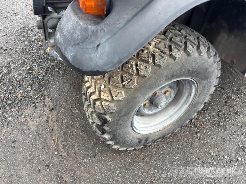 Kubota RTV-X1100C 4x4 Utility Vehicle ماكينات منفعة عامة