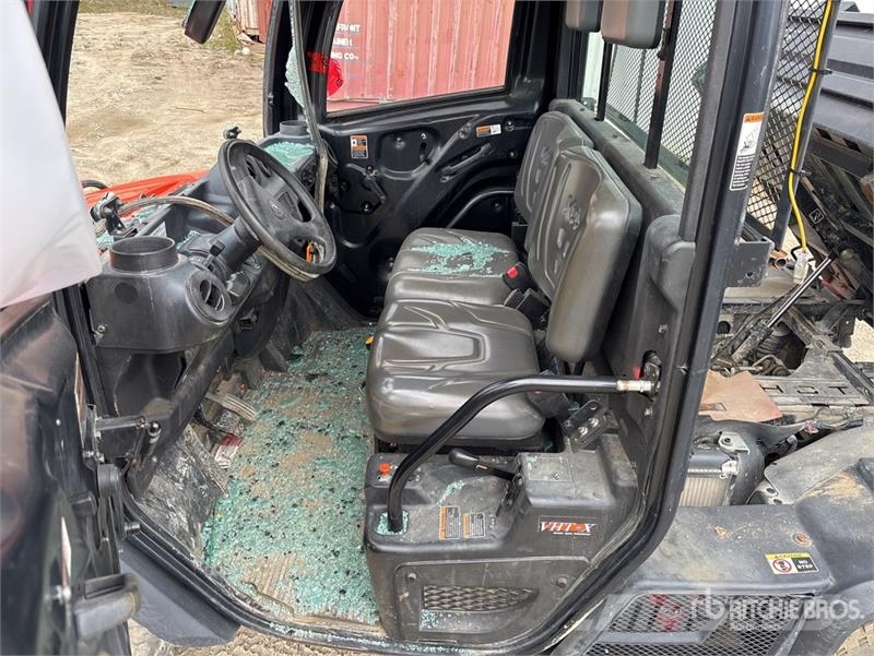 Kubota RTV-X1100C 4x4 Utility Vehicle Komunālās mašīnas