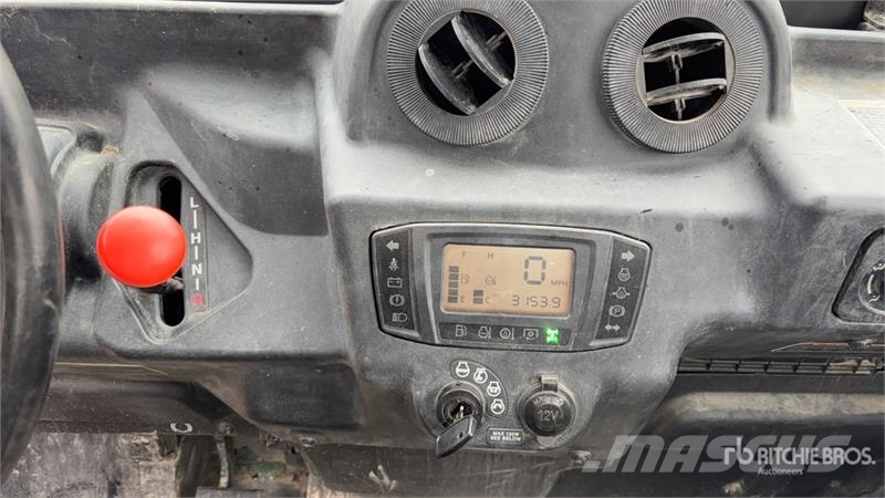 Kubota RTV-X1100C 4x4 Utility Vehicle Komunālās mašīnas