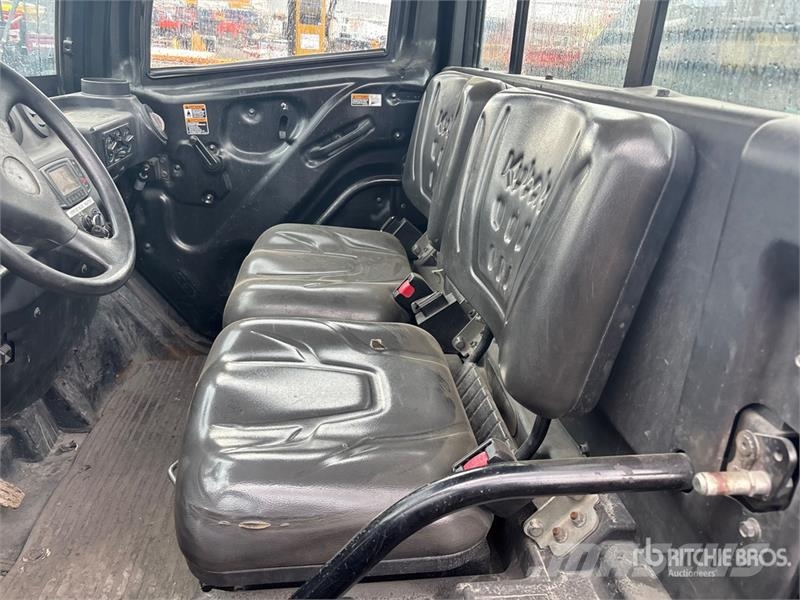 Kubota RTV-X1100C 4x4 Utility Vehicle Arbeitsfahrzeuge