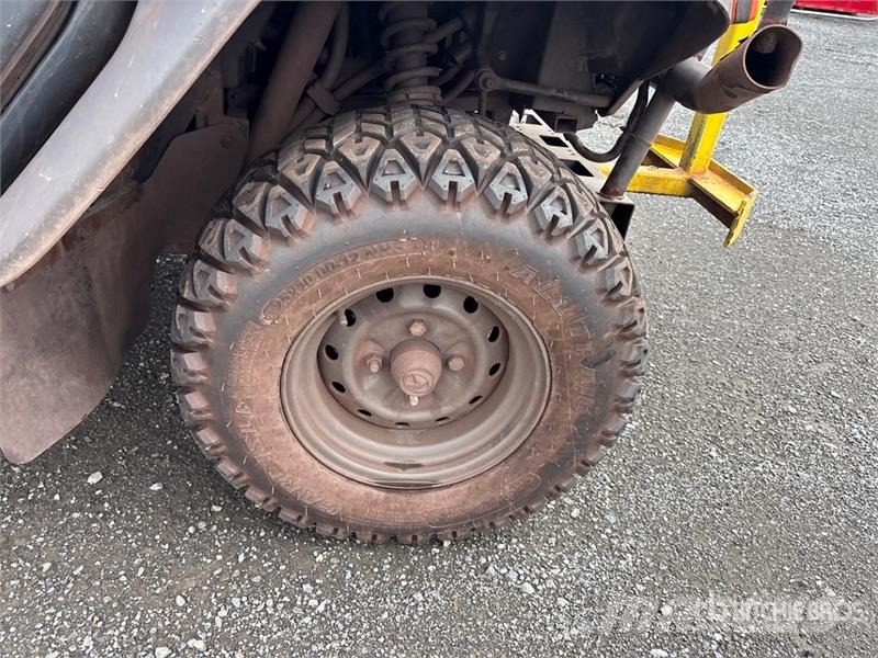 Kubota RTV-X1100C 4x4 Utility Vehicle (Inoperable) ماكينات منفعة عامة