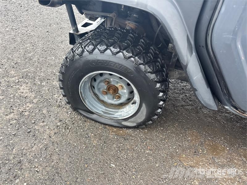 Kubota RTV-X1100C 4x4 Utility Vehicle ماكينات منفعة عامة