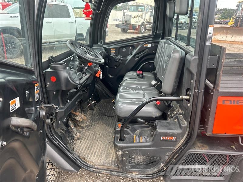 Kubota RTV-X1100C 4x4 Utility Vehicle Komunālās mašīnas