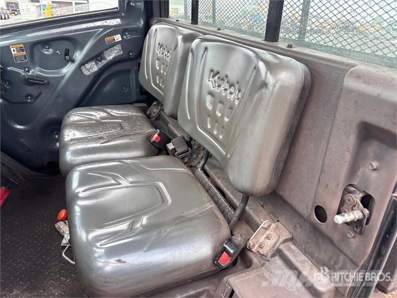 Kubota RTV-X1100C 4x4 Utility Vehicle (Inoperable) ماكينات منفعة عامة
