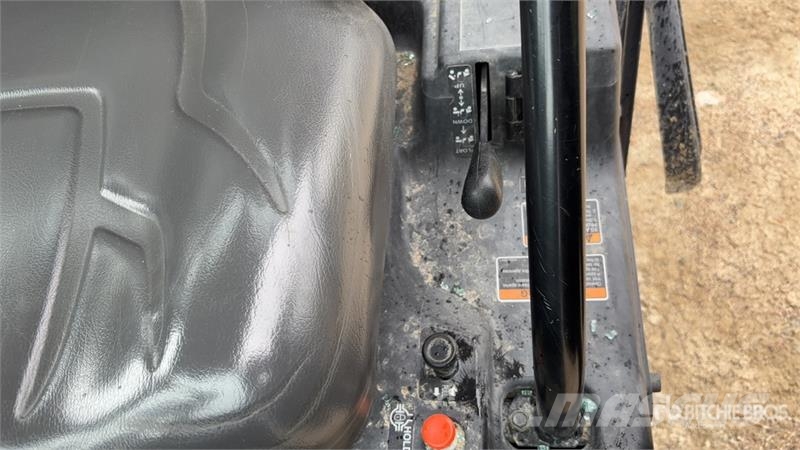 Kubota RTV-X1100C 4x4 Utility Vehicle Komunālās mašīnas