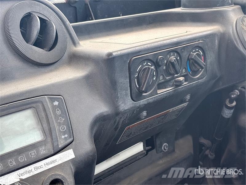 Kubota RTV-X1100C 4x4 Utility Vehicle Arbeitsfahrzeuge