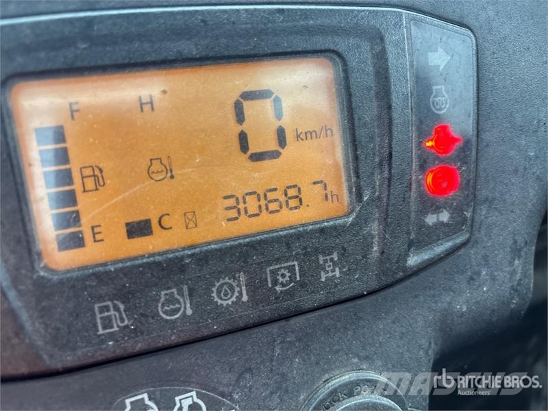 Kubota RTV-X1100C 4x4 Utility Vehicle Pomoćni strojevi