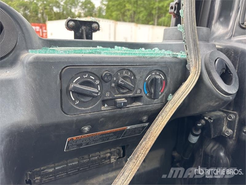 Kubota RTV-X1100C 4x4 Utility Vehicle Komunālās mašīnas