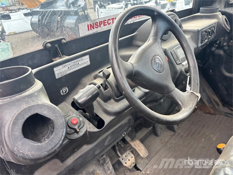 Kubota RTV-X1100C 4x4 Utility Vehicle Arbeitsfahrzeuge