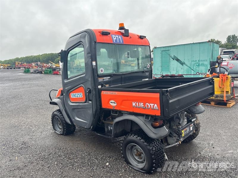 Kubota RTV-X1100C 4x4 Utility Vehicle ماكينات منفعة عامة