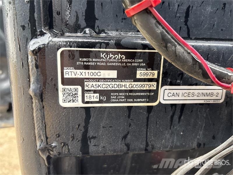 Kubota RTV-X1100C 4x4 Utility Vehicle Komunālās mašīnas