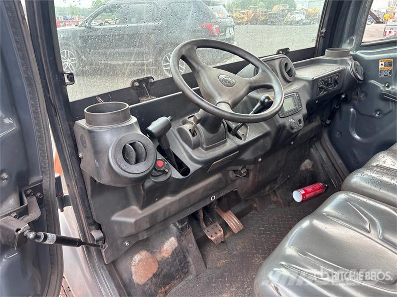 Kubota RTV-X1100C 4x4 Utility Vehicle (Inoperable) ماكينات منفعة عامة