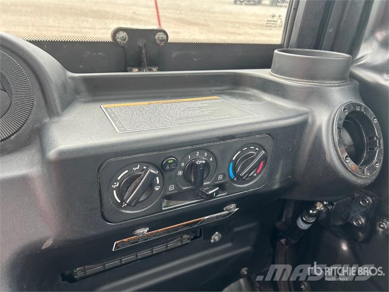 Kubota RTV-X1100C 4x4 Utility Vehicle Komunālās mašīnas