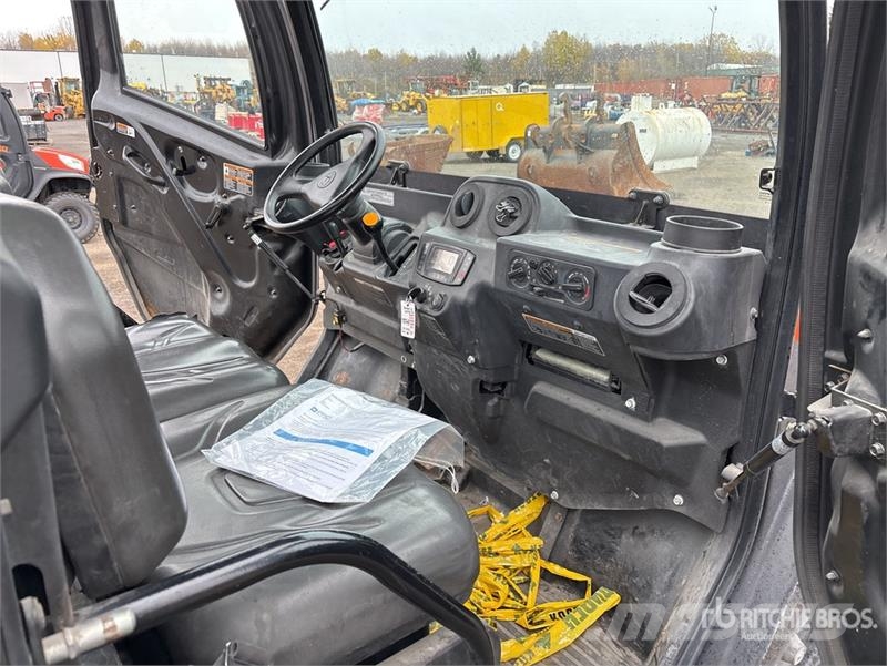 Kubota RTV-X1100C 4x4 Utility Vehicle Maquinarias para servicios públicos