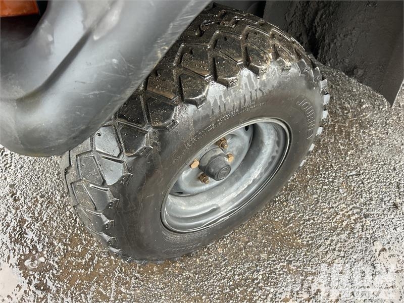 Kubota RTV-X1100C 4x4 Utility Vehicle Maquinarias para servicios públicos