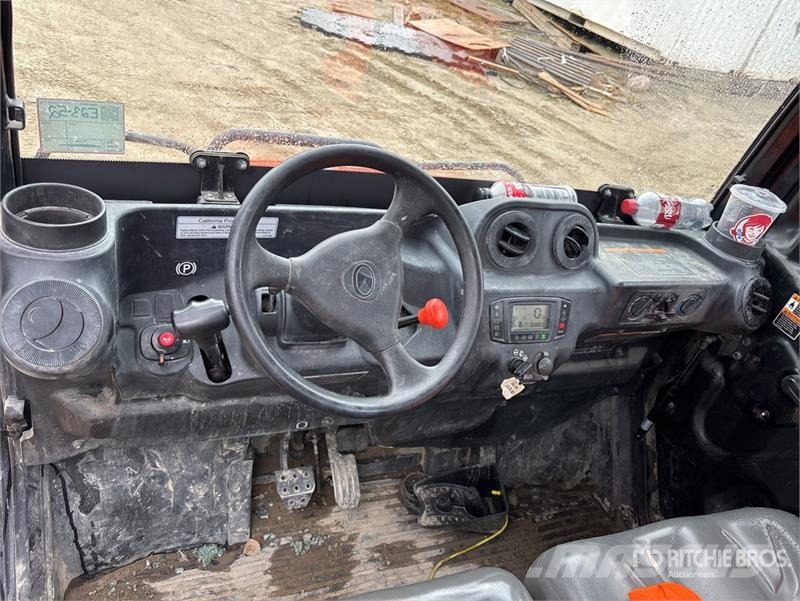 Kubota RTV-X1100C 4x4 Utility Vehicle Komunālās mašīnas