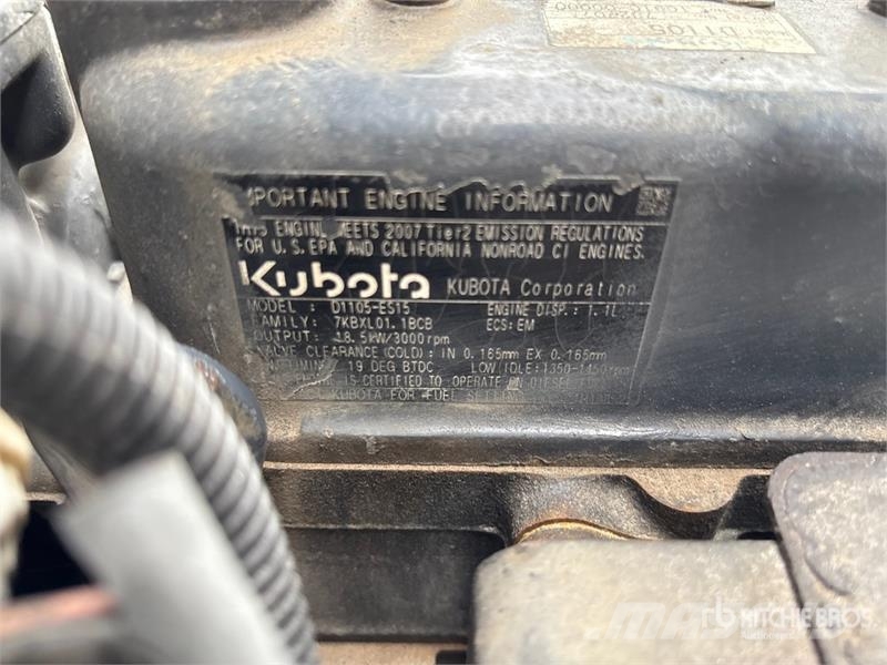 Kubota RTV11 Utility Vehicle ماكينات منفعة عامة