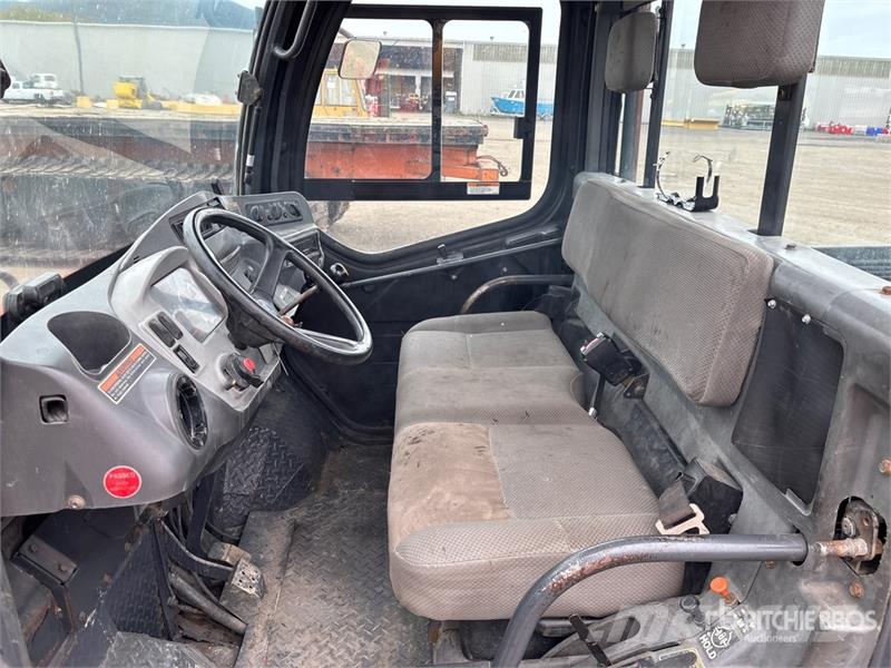 Kubota RTV11 Utility Vehicle ماكينات منفعة عامة