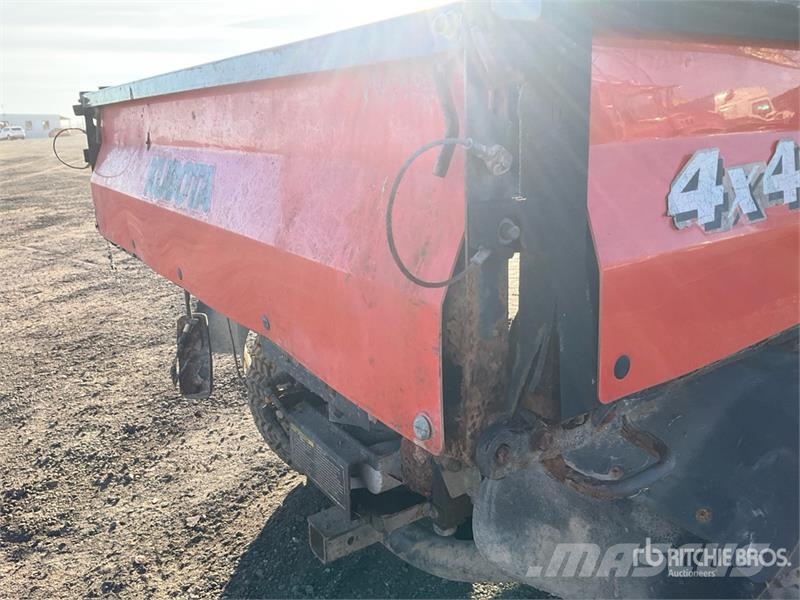 Kubota RTV1100 ماكينات منفعة عامة