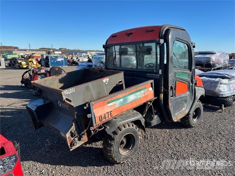 Kubota RTV1100 ماكينات منفعة عامة