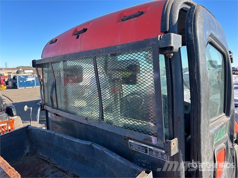Kubota RTV1100 ماكينات منفعة عامة
