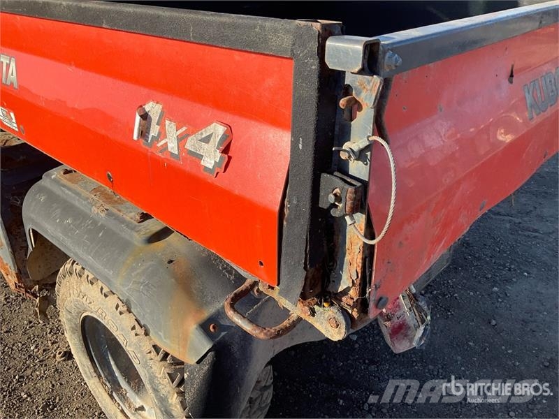 Kubota RTV1100 ماكينات منفعة عامة