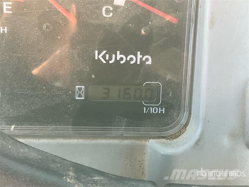 Kubota RTV1100 ماكينات منفعة عامة