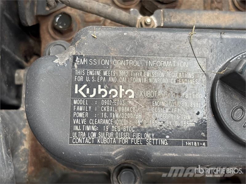 Kubota RTV900 Pomožni stroji