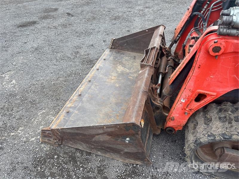 Kubota SVL65-2 Compact Track Loader Kompaktlaadurid