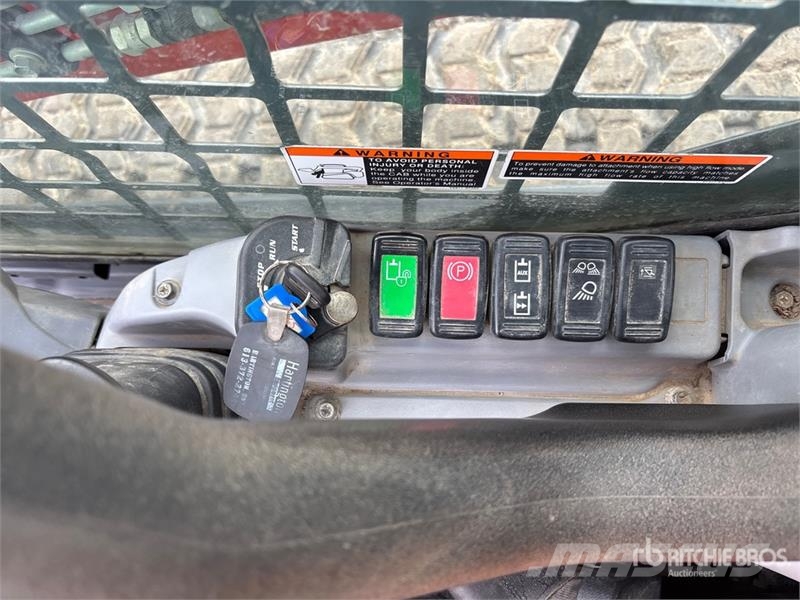 Kubota SVL65-2 Compact Track Loader Kompaktlaadurid