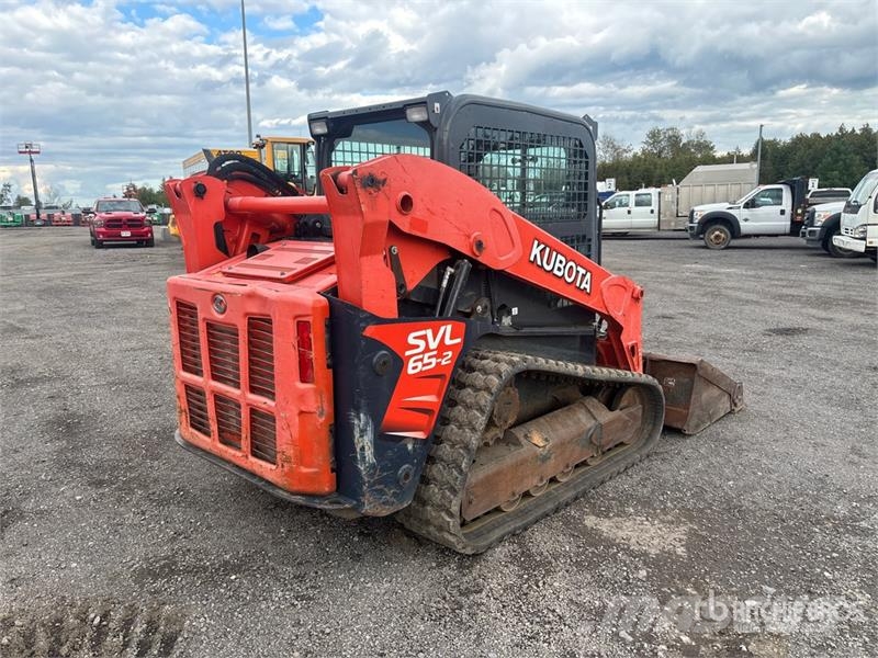 Kubota SVL65-2 Compact Track Loader Kompaktlaadurid