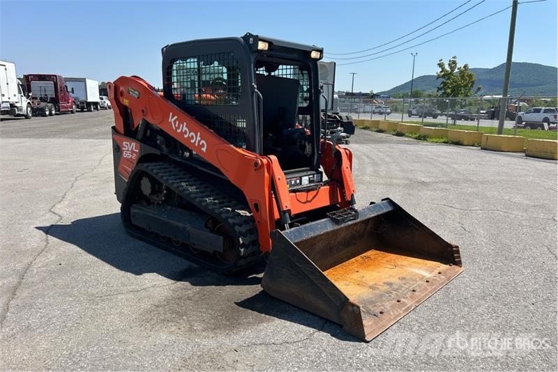 Kubota SVL65-2 High Flow Compact Track Loader Kompaktlaadurid