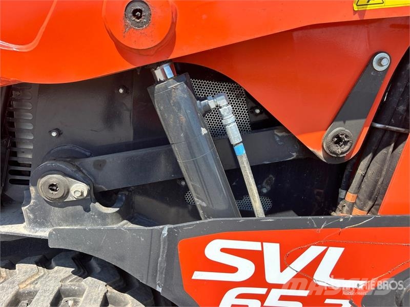 Kubota SVL65-2 High Flow Compact Track Loader Kompaktlaadurid