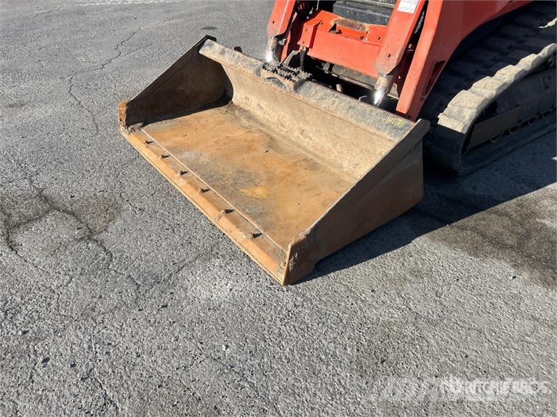 Kubota SVL75 لوادر انزلاقية التوجيه