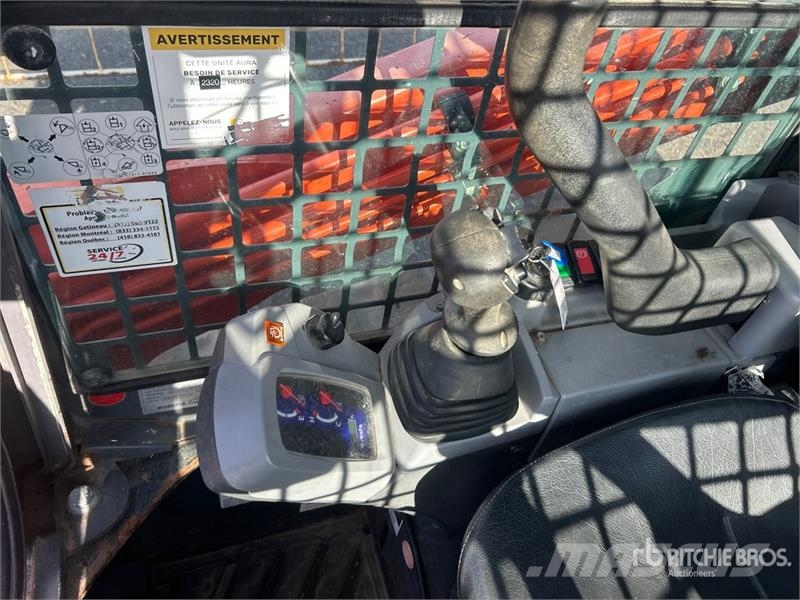 Kubota SVL75 Skid steer mini nakladalci