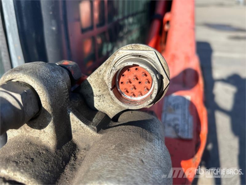 Kubota SVL75 لوادر انزلاقية التوجيه