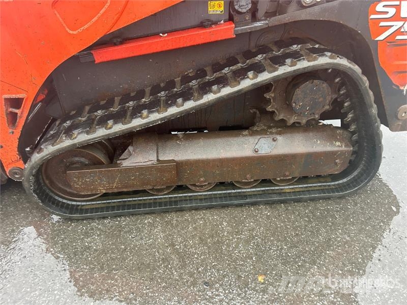 Kubota SVL75-2 لوادر انزلاقية التوجيه