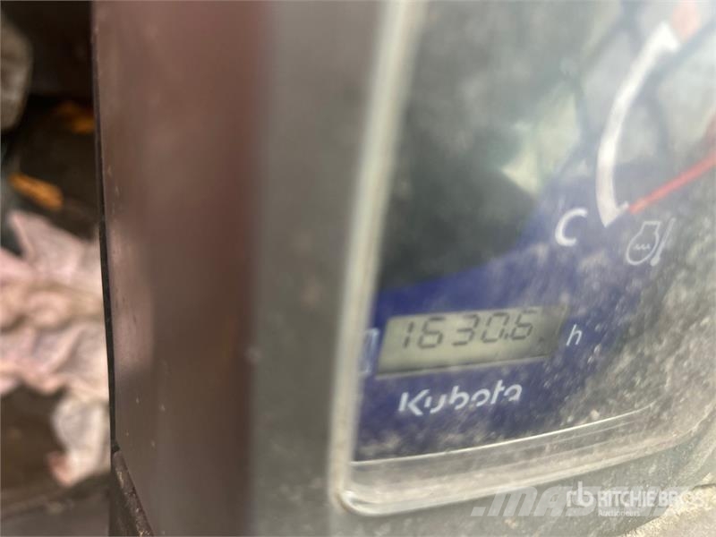 Kubota SVL75-2 لوادر انزلاقية التوجيه