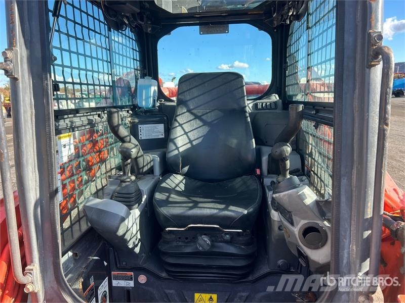 Kubota SVL75-2 لوادر انزلاقية التوجيه