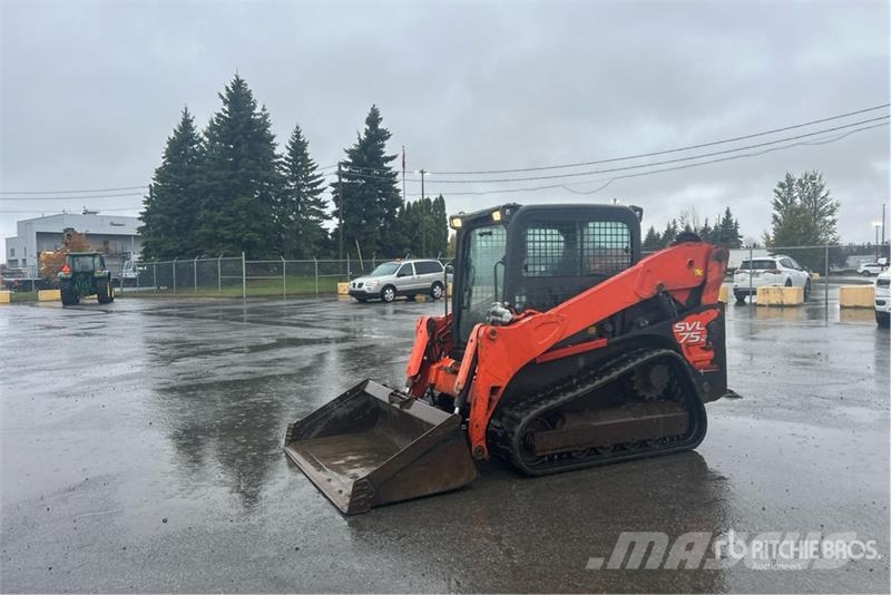 Kubota SVL75-2 لوادر انزلاقية التوجيه