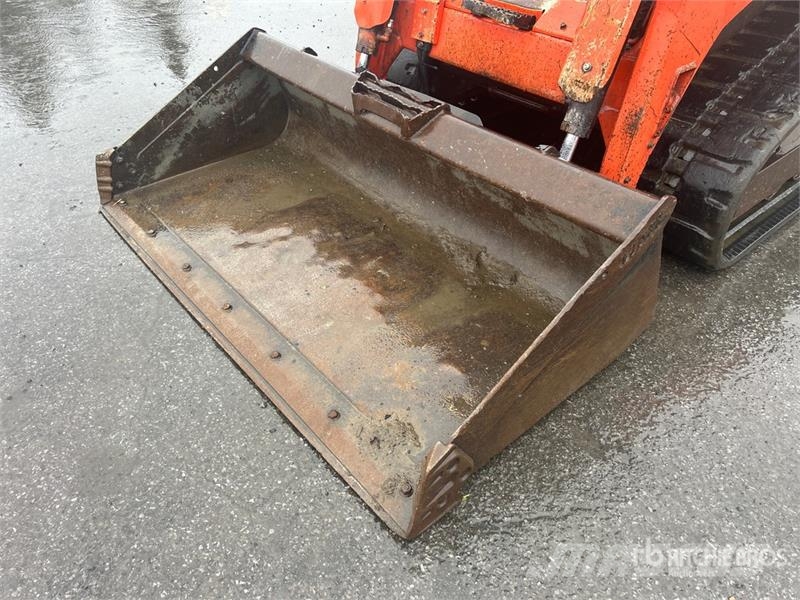 Kubota SVL75-2 لوادر انزلاقية التوجيه
