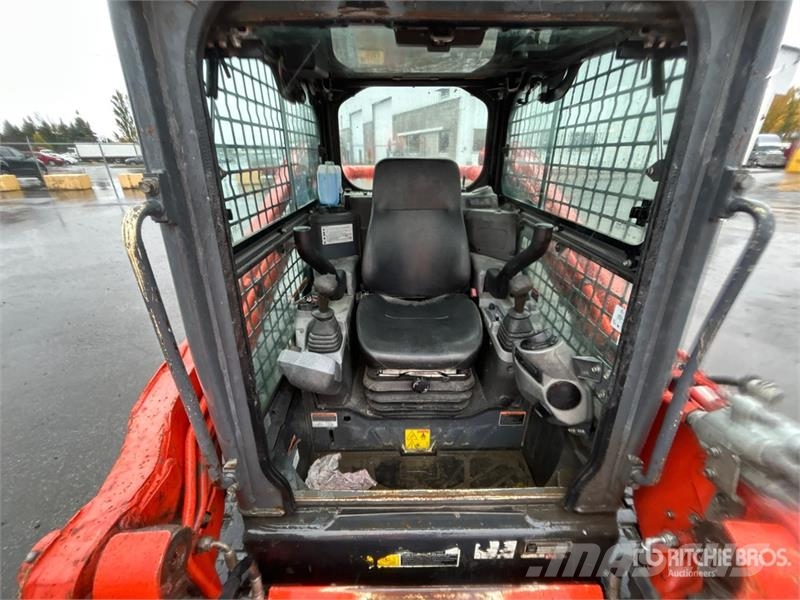 Kubota SVL75-2 لوادر انزلاقية التوجيه