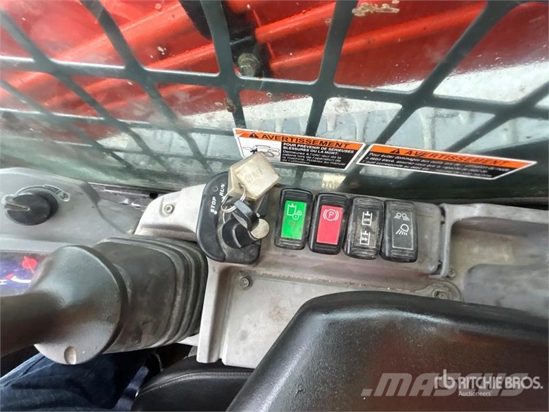 Kubota SVL75-2 لوادر انزلاقية التوجيه
