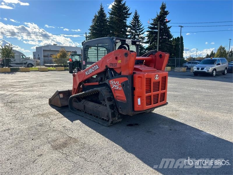 Kubota SVL75-2 لوادر انزلاقية التوجيه