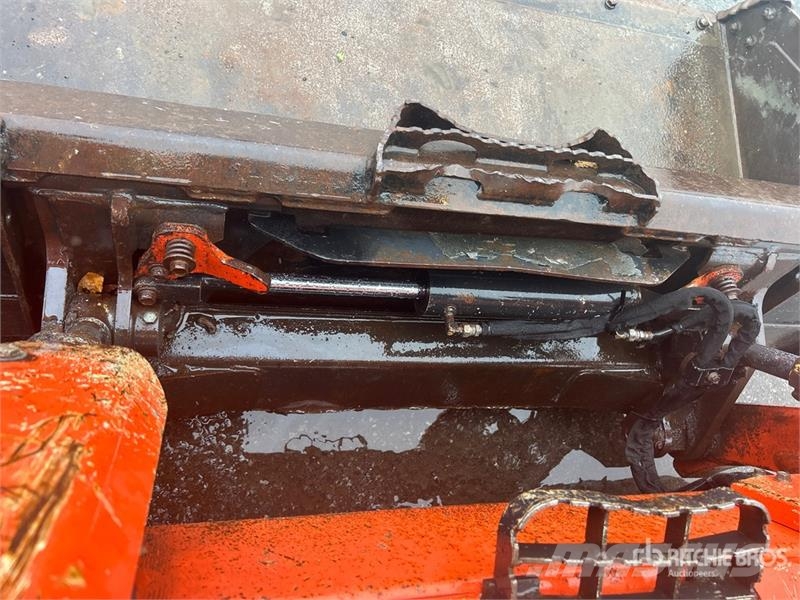 Kubota SVL75-2 لوادر انزلاقية التوجيه