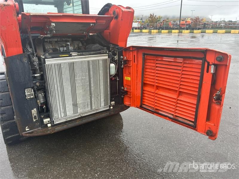 Kubota SVL75-2 لوادر انزلاقية التوجيه