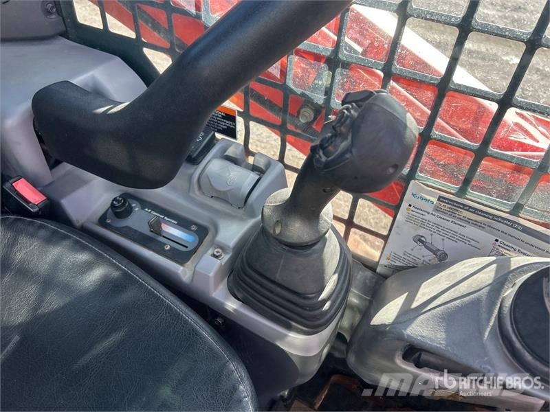 Kubota SVL75-2 لوادر انزلاقية التوجيه