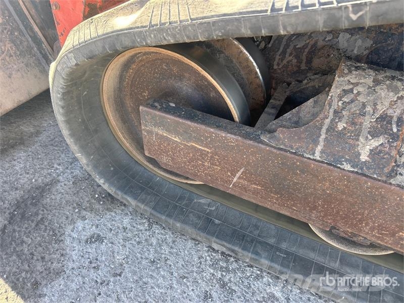 Kubota SVL75-2 لوادر انزلاقية التوجيه