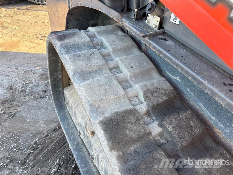Kubota SVL75-2 لوادر انزلاقية التوجيه