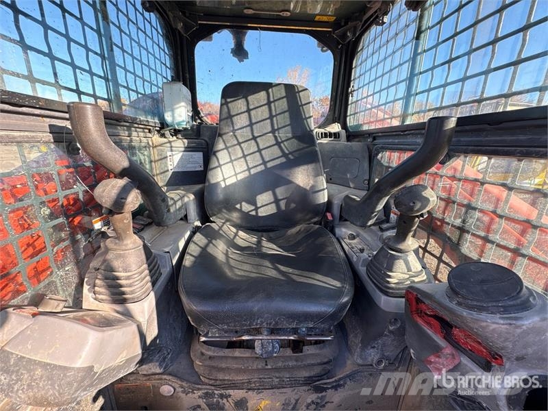 Kubota SVL75-2 لوادر انزلاقية التوجيه